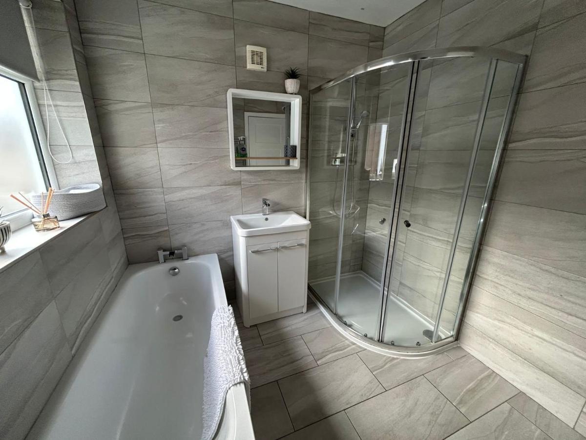 Light And Spacious Highcross Apartment Poulton-le-Fylde Экстерьер фото
